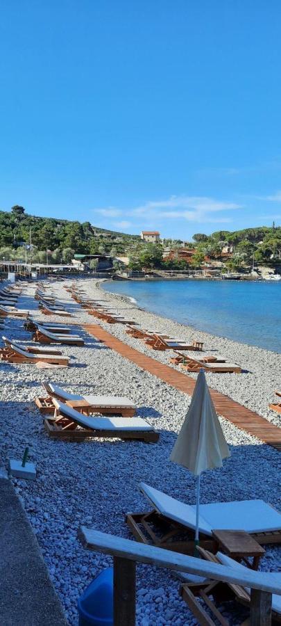 Apartmani Roganovic Luštica Exterior foto