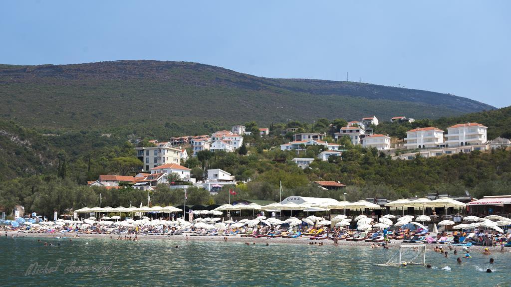 Apartmani Roganovic Luštica Exterior foto